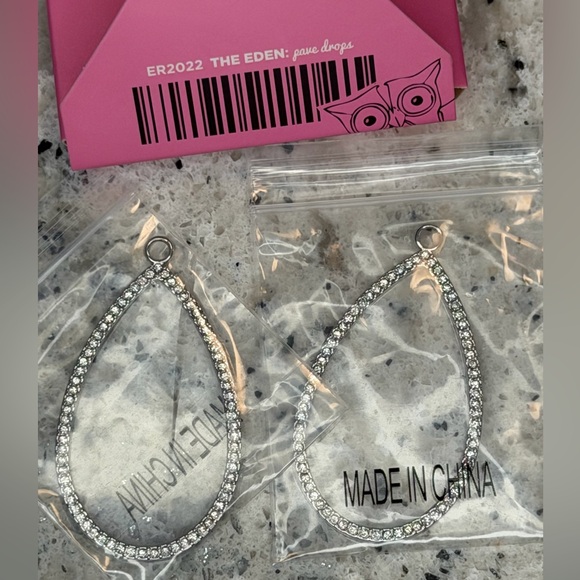 Origami Owl Hoops and Drops Interchangeable Earrings Set - Picture 5 of 9